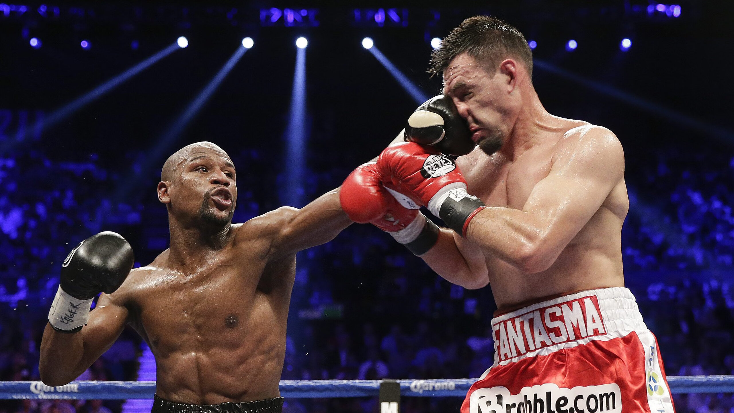 库里手感火热三分雨浇灭对手,库里三分能超越雷阿伦吗